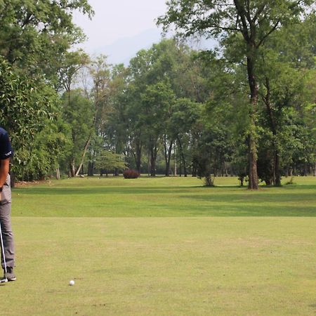 Miraaya Wellness And Golf Resort Chitwan Eksteriør billede