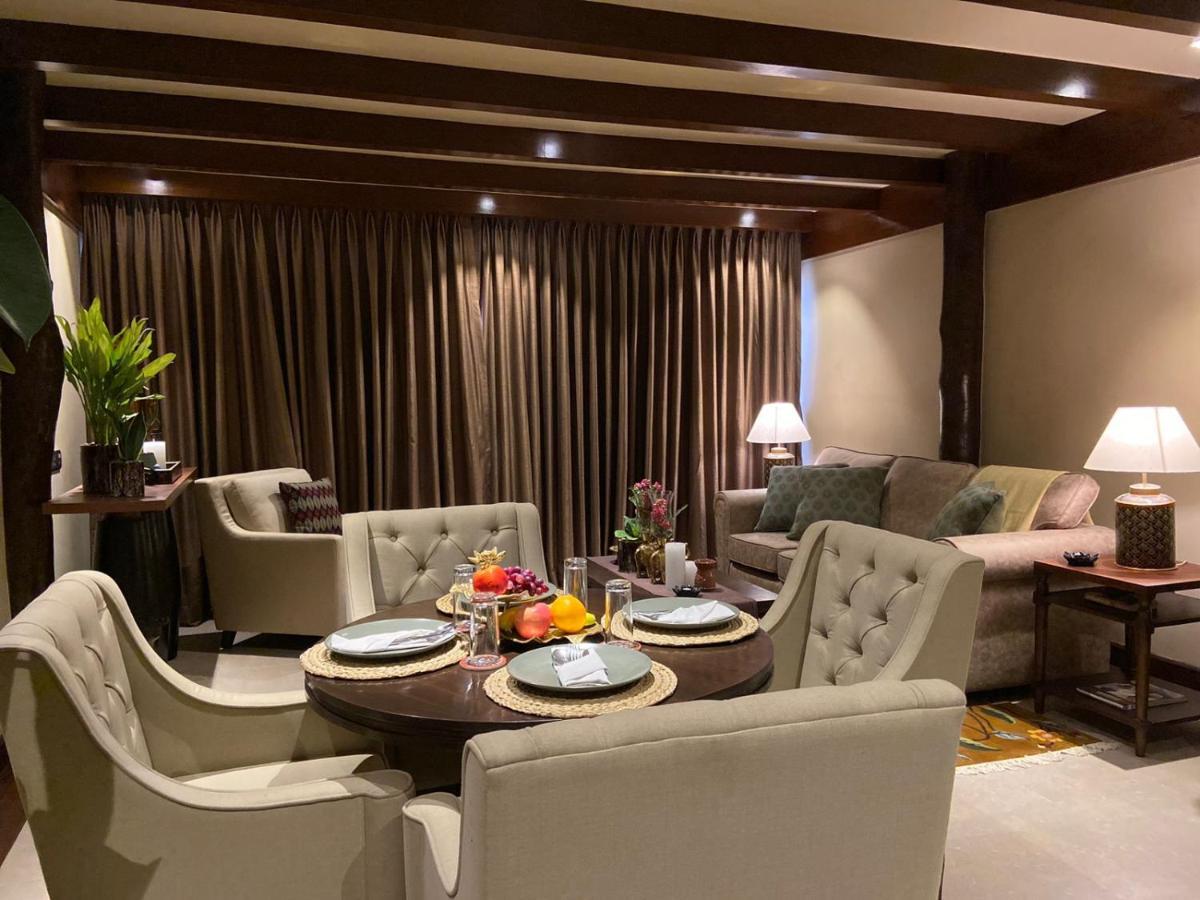 Miraaya Wellness And Golf Resort Chitwan Eksteriør billede