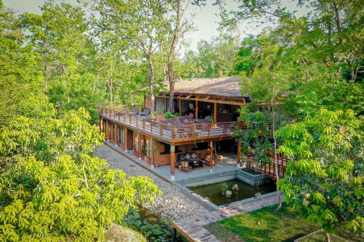 Miraaya Wellness And Golf Resort Chitwan Eksteriør billede