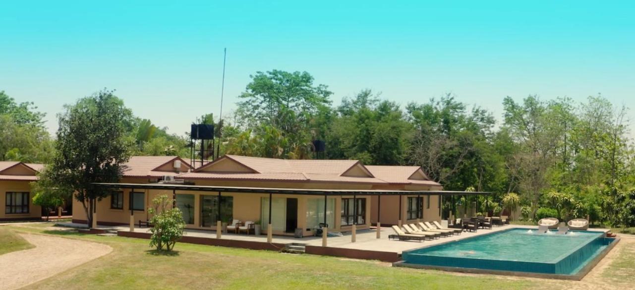 Miraaya Wellness And Golf Resort Chitwan Eksteriør billede