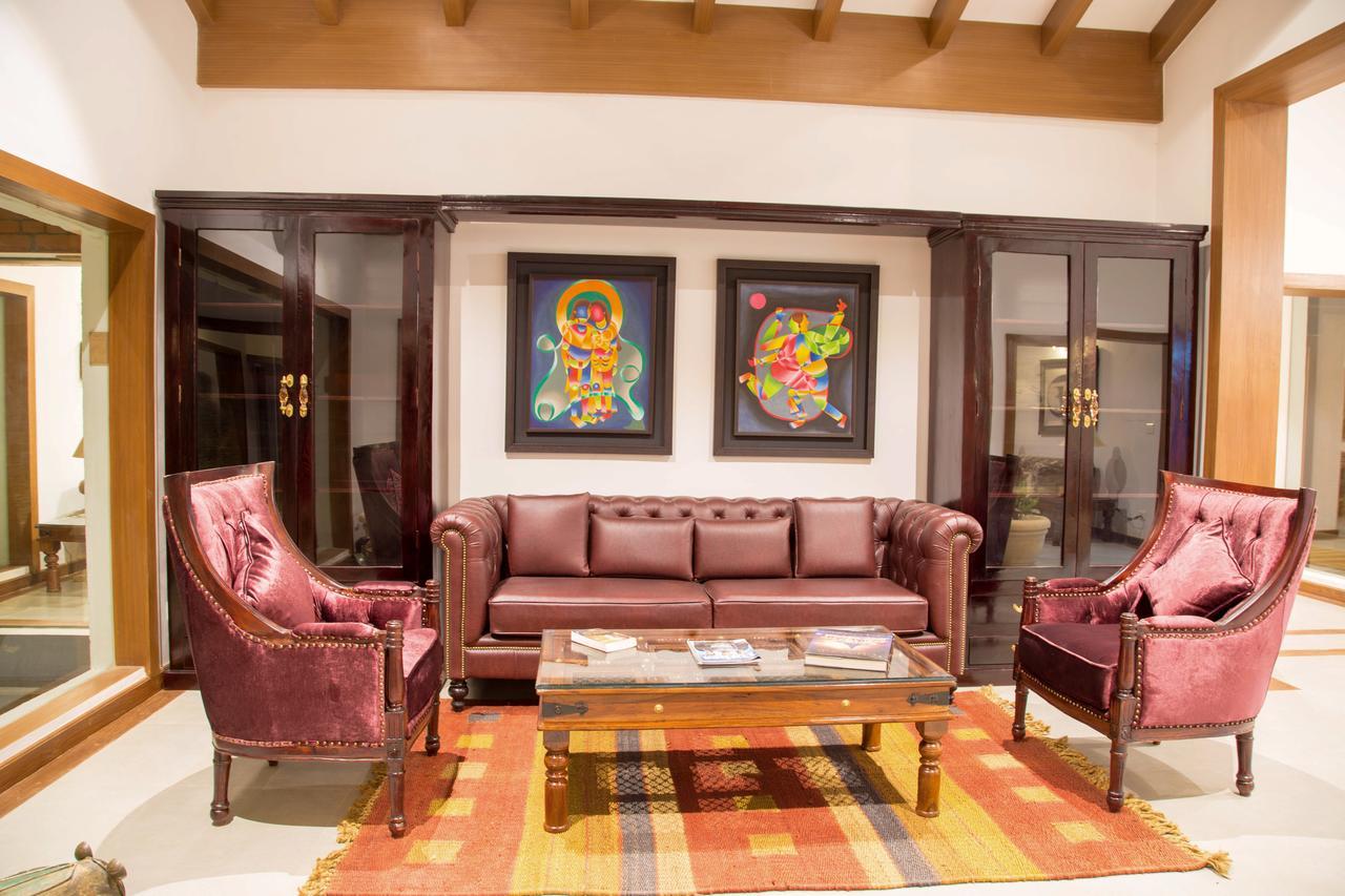 Miraaya Wellness And Golf Resort Chitwan Eksteriør billede