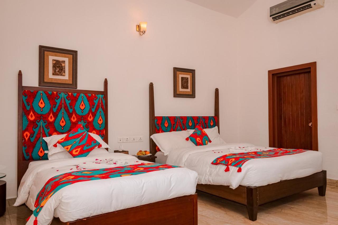 Miraaya Wellness And Golf Resort Chitwan Eksteriør billede